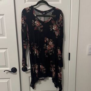 MOA USA Black Floral Tunic Top